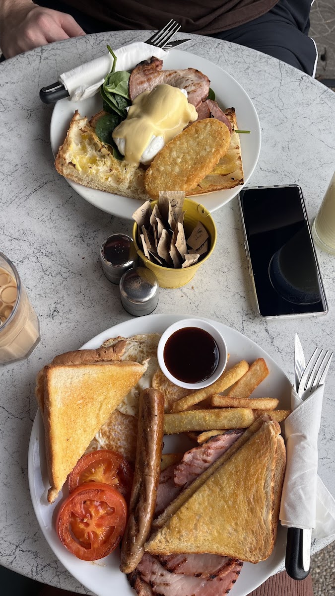 Banner Mediterranean Flames Cafe 03